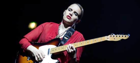 anna calvi nme koko