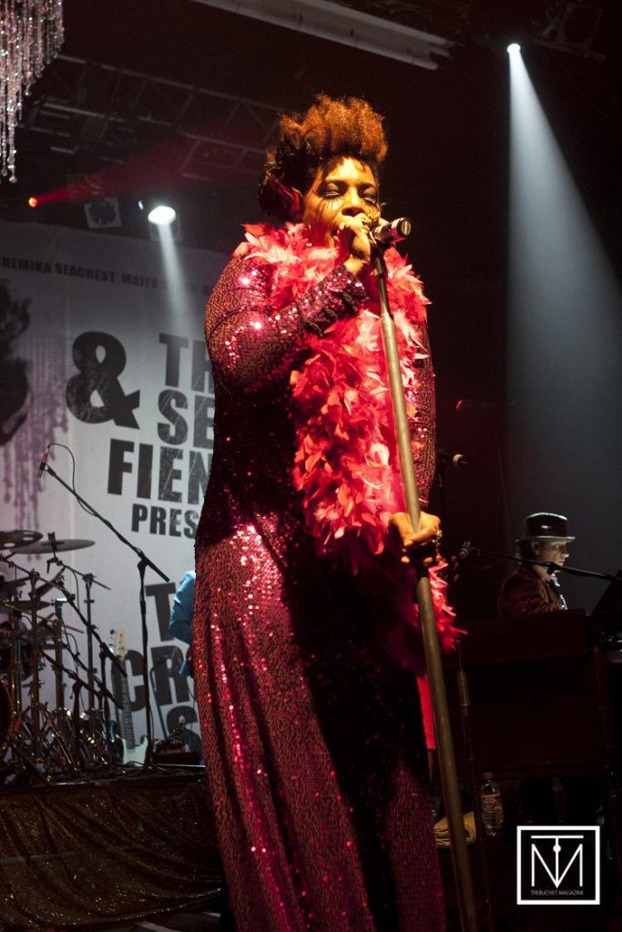 Macy Gray onstage