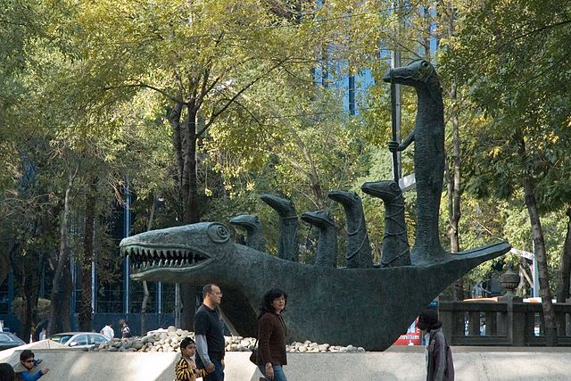 "Cocodrilo, Paseo de la Reforma" by Paul Asman and Jill Lenoble - Paseo de la Reforma. Licensed under CC BY 2.0 via Wikimedia Commons - http://commons.wikimedia.org/wiki/File:Cocodrilo,_Paseo_de_la_Reforma.jpg#/media/File:Cocodrilo,_Paseo_de_la_Reforma.jpg