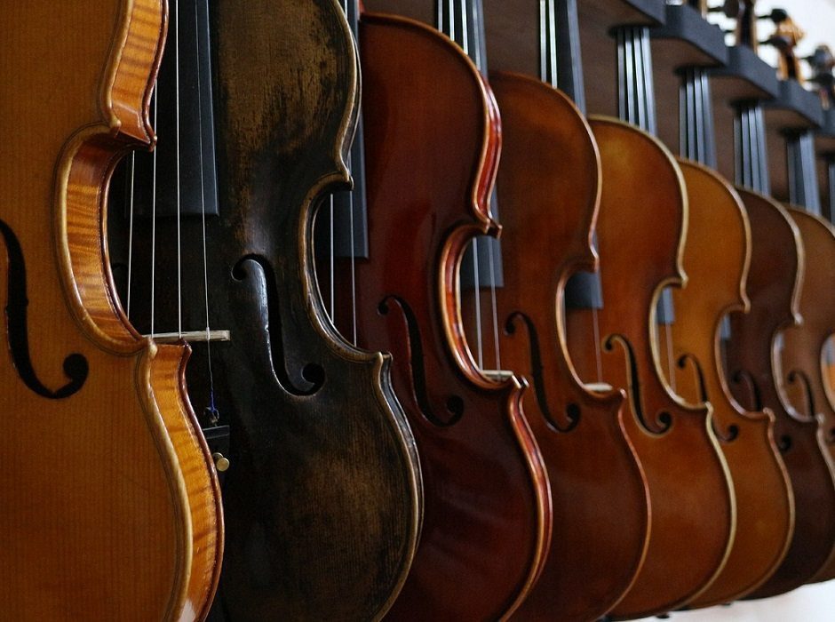 violins