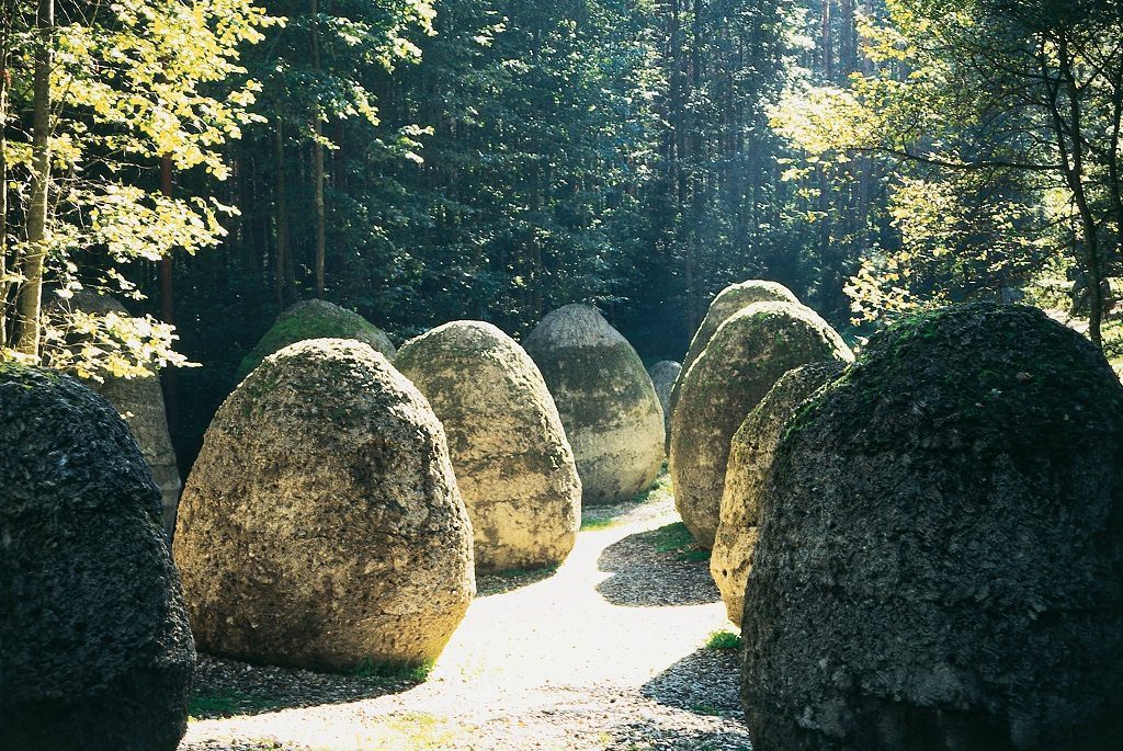 Magdalena Abakanowicz „Space of Unknown Growth“, Europos Parkas, Lithuania