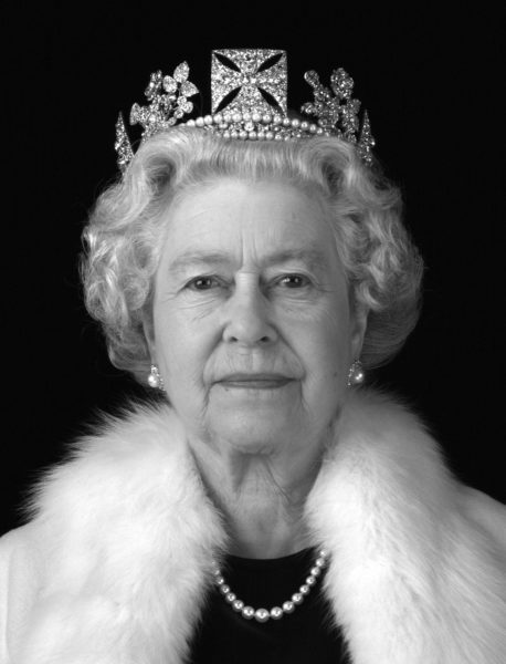 Portrait of Her Majesty the Queen by Rob Munday and Chris Levine 2004