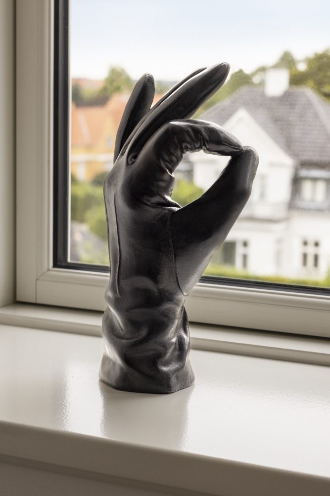 Ebbe Stub Wittrup, The Glove, 2019