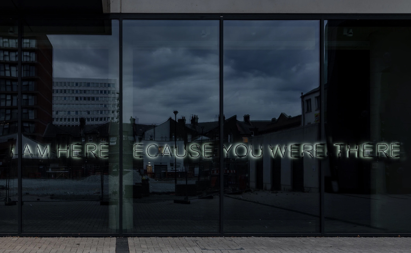 Elsa James Ode to David Lammy MP, 2022 Black neon 11 13/16 x 35 7/16 in 30 x 900 cm Edition of 1 + 1AP © Elsa James Photo: Anna Lukala Courtesy the artist and Focal Point Gallery