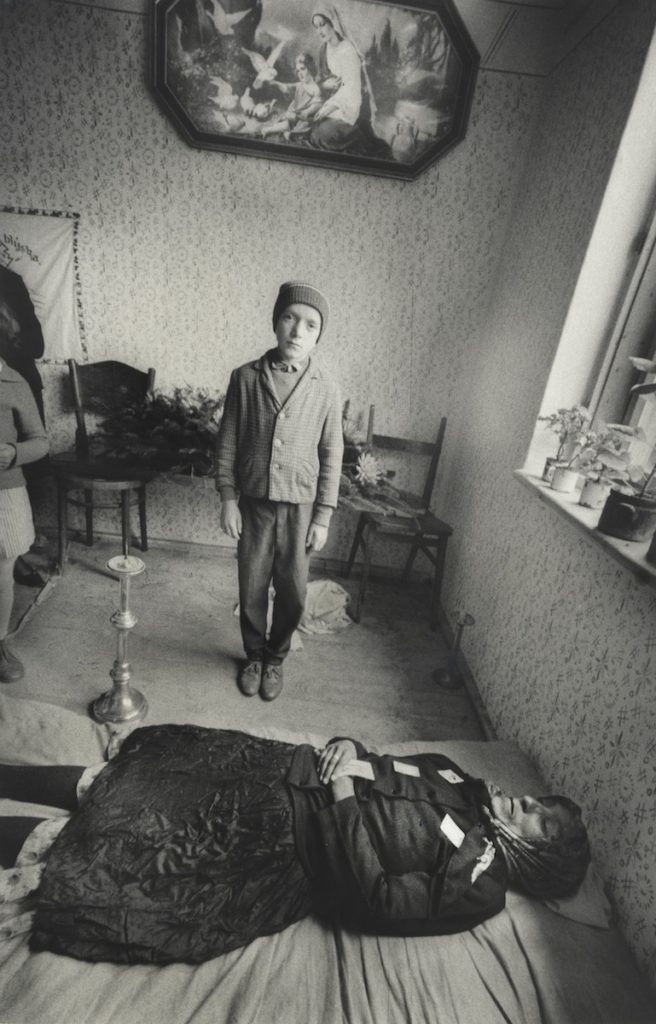 Markéta Luskačová, Boy with his grandmother, Holumnica, Slovakia (1971)