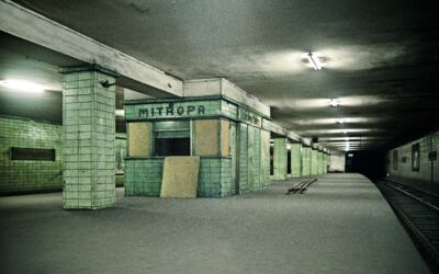 Image shows Robert Conrad - U-Bahnhof Unter Den Linden (1990)