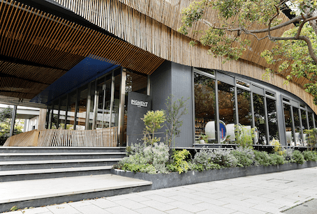 Image shows exterior view of PIGMENT Tokyo art supplies shop.