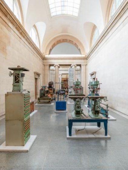 Mike Nelson,The Asset Strippers, 2019. Installation views: Tate Britain Commission 2019. © Mike Nelson. Courtesy the artist and Galleria Franco Noero, Turin; Matt's Gallery, London; 303 Gallery, New York and neugerriemschneider, Berlin. Photos: Matt Greenwood