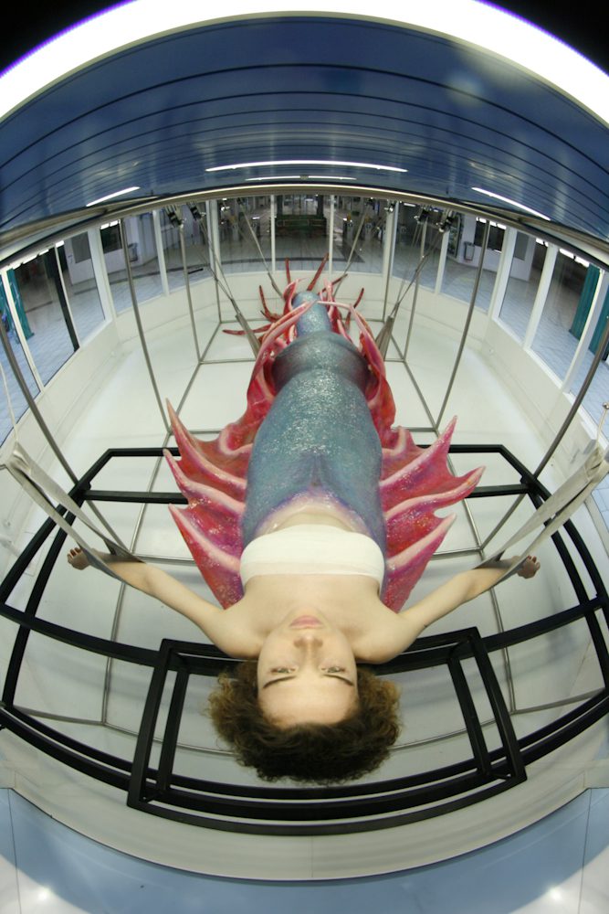 Agnes Questionmark CHM13HTERT, performance and installation at SpazioSERRA curated by The Orange Garden Milano 2023
