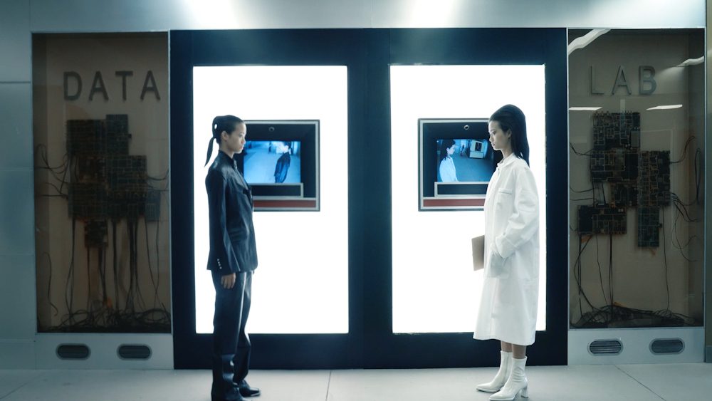 Jingjing Xu, Who Am I, 2022