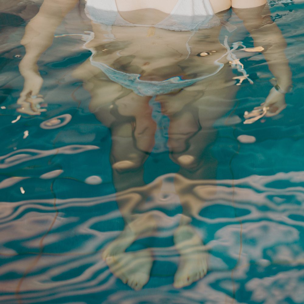 Wanting Wang, “Liquid Confessions I”, 2025, canvas print, 20 x 20 cm (series)