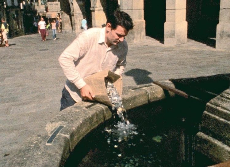 Lucky Day, 2006 16mm film transferred to video, colour, silent 4:10 min. loop